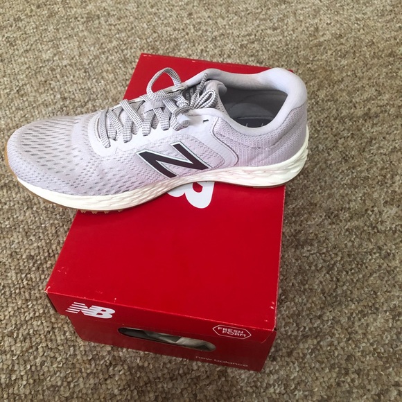 New Balance - Picture 8 of 9